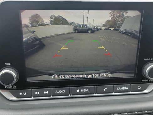 Certified 2023 Nissan Rogue SV image 36