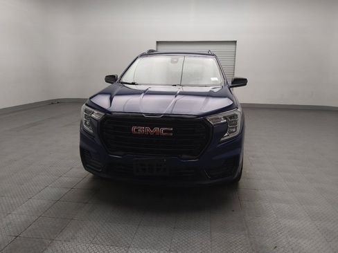 Used 2023 GMC Terrain SLE w/ Driver Convenience Package FWD image 15