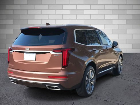 Used 2022 Cadillac XT6 Premium Luxury w/ Platinum Package image 5