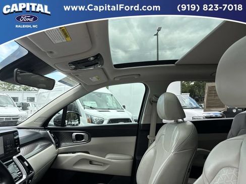 Used 2022 Kia Sorento EX w/ Panoramic Sunroof Package FWD image 22