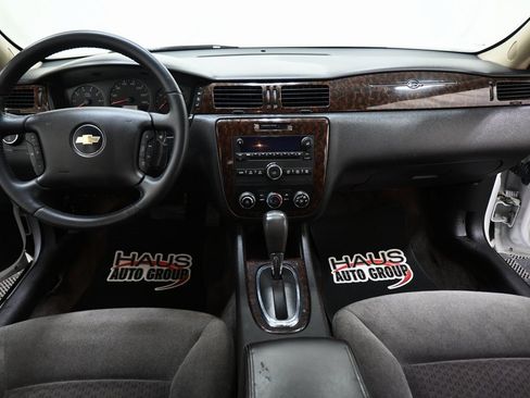 Used 2014 Chevrolet Impala Limited LS image 3