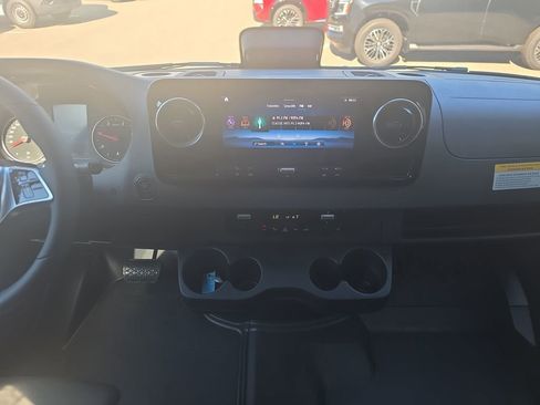 New 2025 Mercedes-Benz Sprinter 2500 image 17