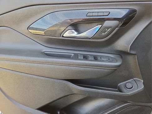 Used 2024 GMC Terrain AT4 w/ Tech Package image 22