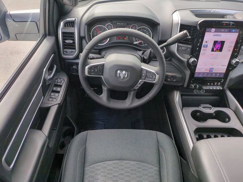 New 2026 RAM 2500 Big Horn AWD/4WD image 16