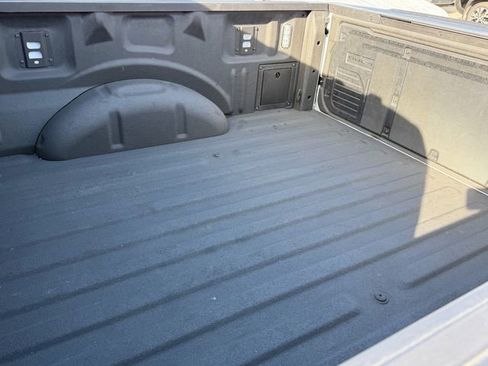Used 2025 Ford F150 Raptor AWD/4WD image 9