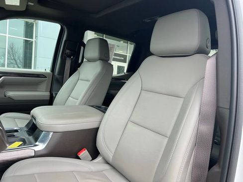 Used 2023 Chevrolet Silverado 1500 LTZ w/ LTZ Premium Package image 13