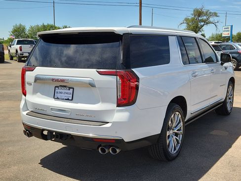 Used 2022 GMC Yukon XL Denali w/ Denali Ultimate Package AWD/4WD image 4