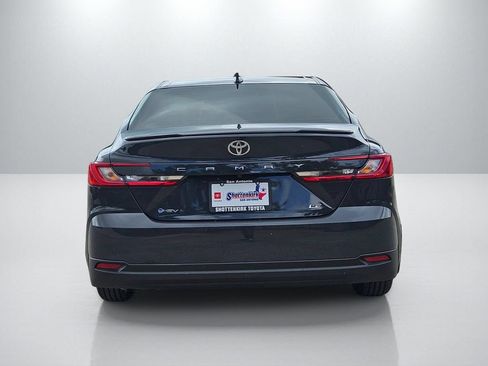 Used 2025 Toyota Camry LE w/ Convenience Package FWD image 6
