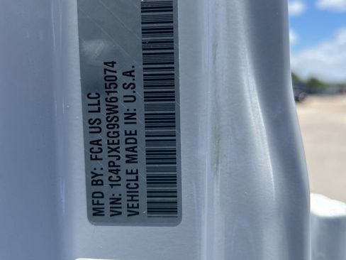 Certified 2025 Jeep Wrangler Unlimited Sahara AWD/4WD image 45