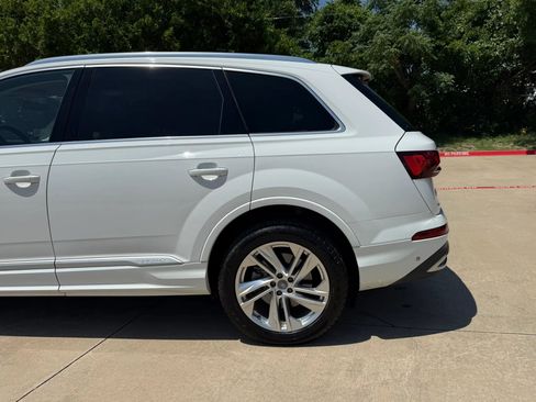 Used 2020 Audi Q7 3.0T Premium Plus w/ Premium Plus Package AWD/4WD image 18
