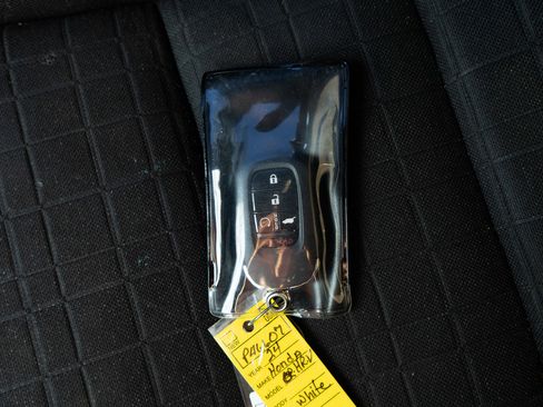 Certified 2024 Honda HR-V Sport image 44