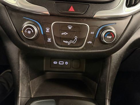Used 2019 Chevrolet Equinox LT FWD image 26
