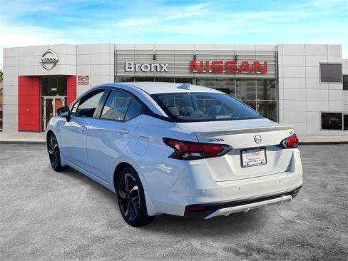 Used 2024 Nissan Versa SR w/ Trunk Package image 5