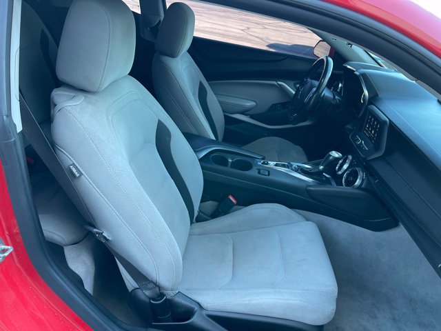 Used 2022 Chevrolet Camaro LT RWD image 17