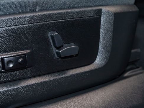 Used 2023 RAM 2500 Limited image 29