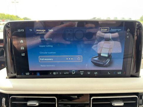 Used 2025 Lincoln Aviator Reserve w/ Equipment Group 201A AWD/4WD image 37