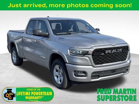 Used 2025 RAM 1500 Big Horn AWD/4WD image 1