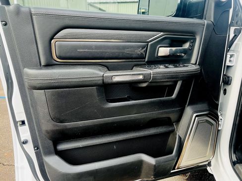 Used 2020 RAM 3500 Limited image 11