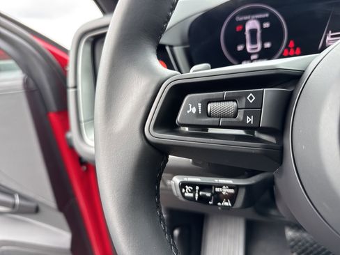 Used 2024 Porsche Cayenne Coupe image 20