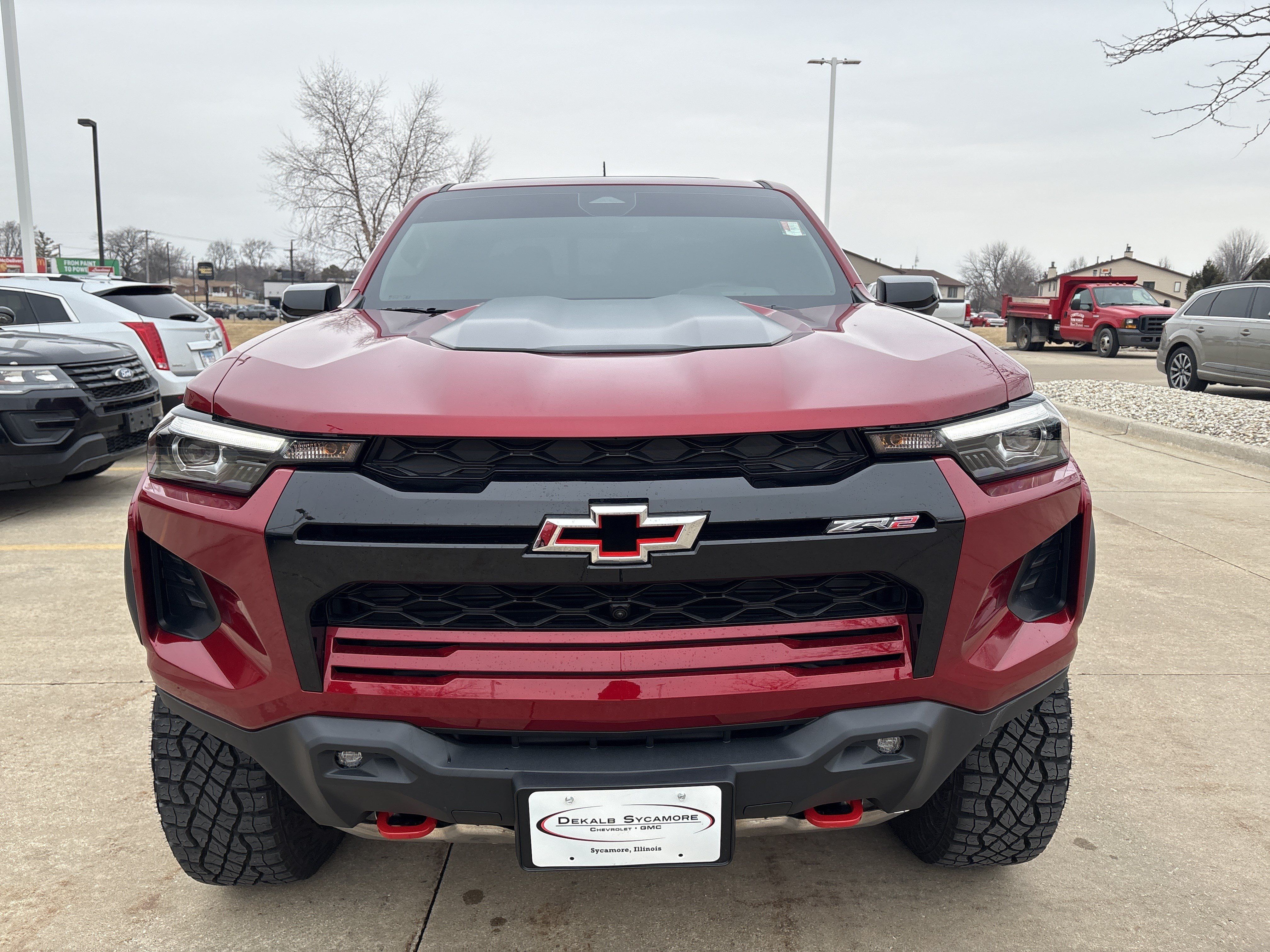 Used 2026 Chevrolet Colorado ZR2 w/ Technology Package AWD/4WD image 8