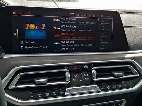 Used 2022 BMW X5 xDrive40i w/ Premium Package AWD/4WD image 4