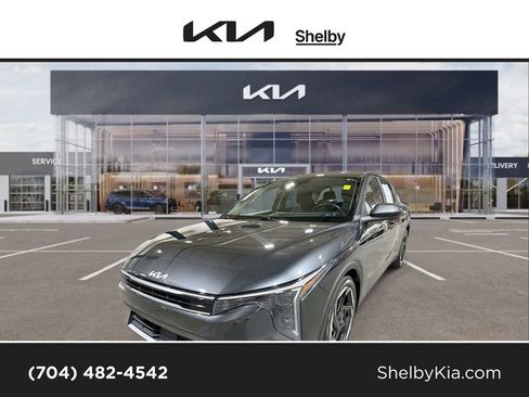 Used 2025 Kia K4 EX image 1