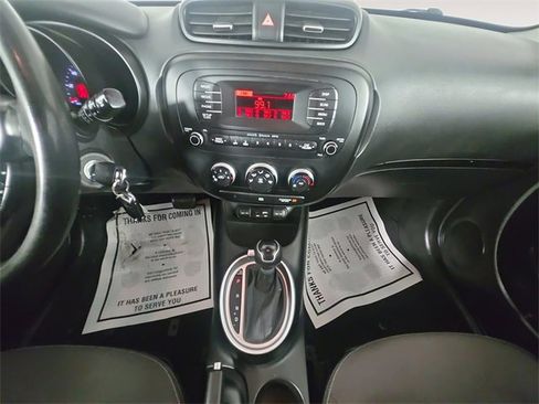 Used 2015 Kia Soul image 11