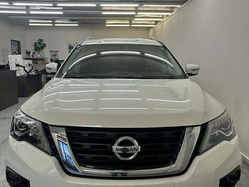 Used 2020 Nissan Pathfinder SV image 33