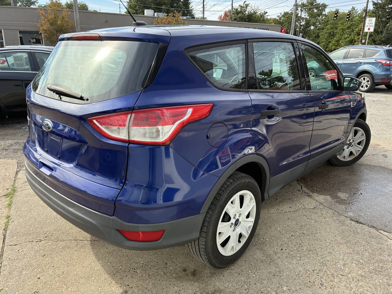 Used 2013 Ford Escape S FWD image 5