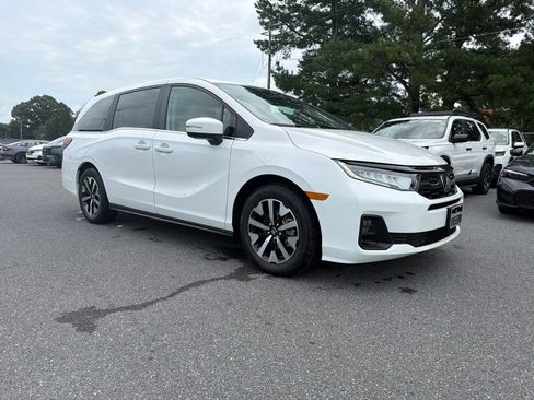 New 2026 Honda Odyssey EX-L image 4