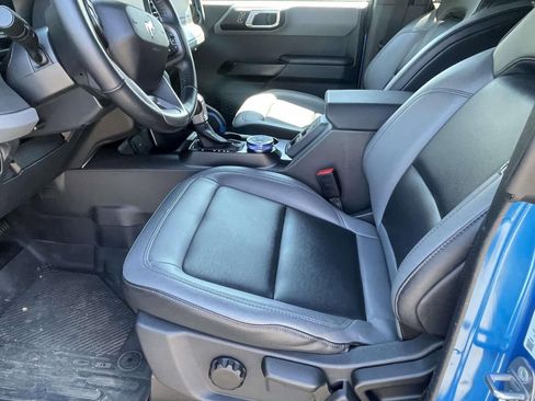 Certified 2024 Ford Bronco Black Diamond image 15