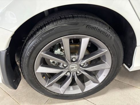 Used 2021 Honda Civic EX image 11