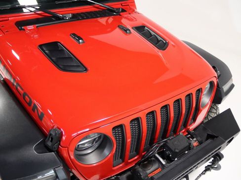 Used 2018 Jeep Wrangler Unlimited Rubicon w/ LED Lighting Group image 31