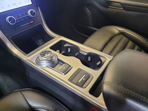 Used 2023 Ford Edge SEL image 26