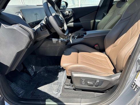 Used 2025 BMW X3 xDrive30i w/ M Sport Package image 15