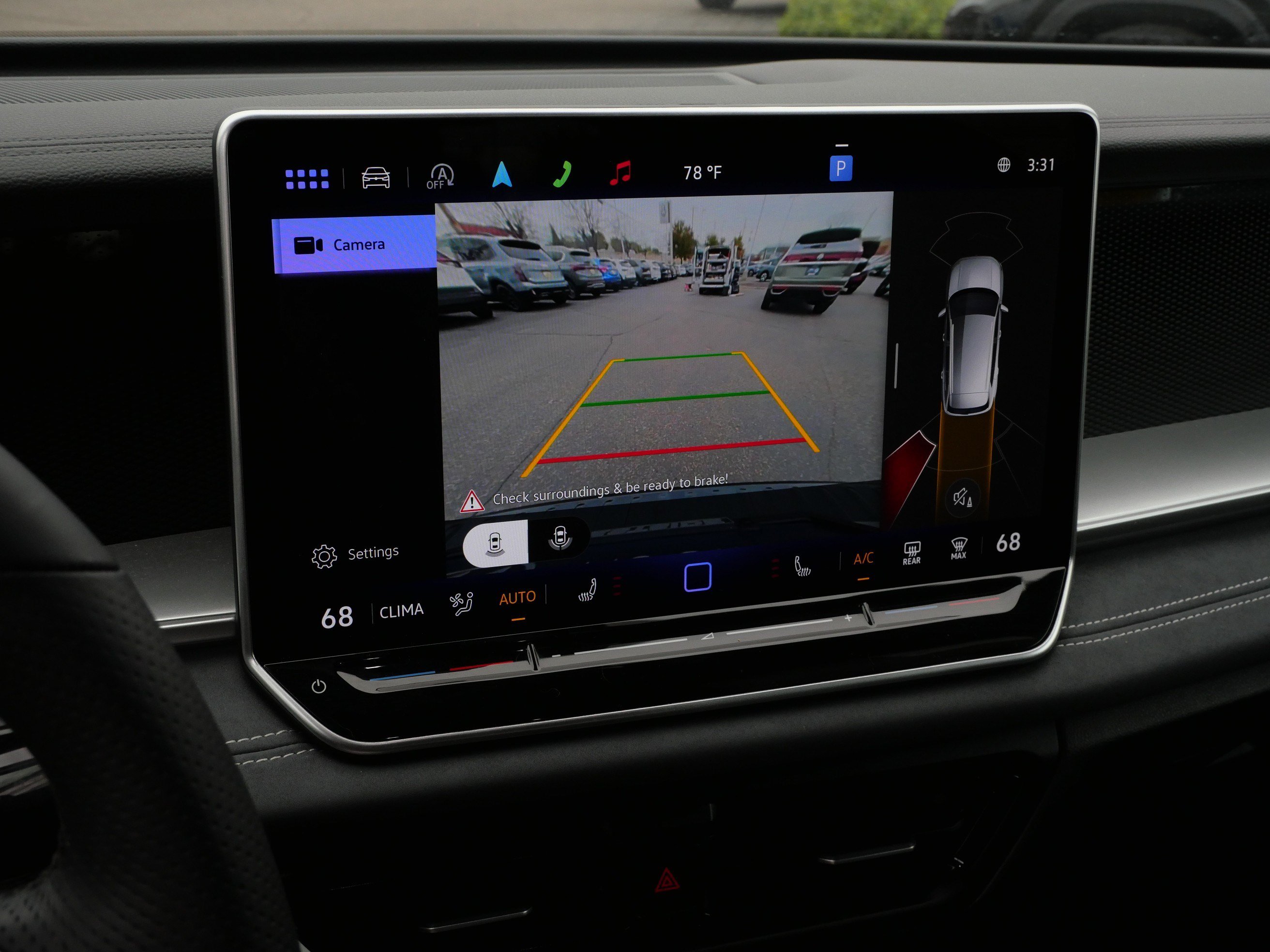 Certified 2025 Volkswagen Tiguan SE R-Line AWD/4WD image 30