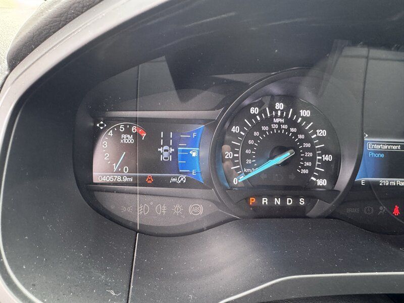 Used 2022 Ford Edge Titanium w/ Class II Trailer Tow Package AWD/4WD image 19