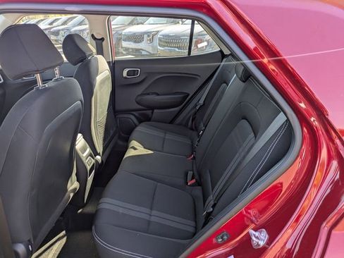 Used 2025 Hyundai Venue SEL FWD image 13