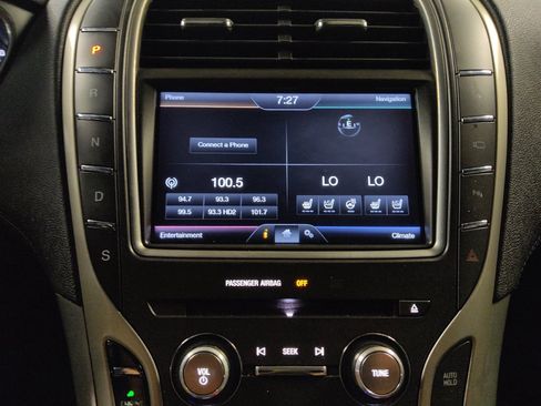 Used 2016 Lincoln MKX Reserve w/ Luxury Package AWD/4WD image 25