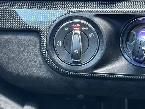 Certified 2018 Porsche 911 GT2 RS RWD image 32
