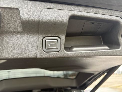 Used 2021 GMC Acadia SLT AWD/4WD image 62