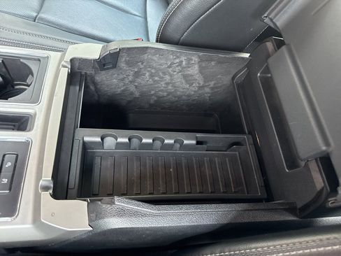 Used 2018 Ford F150 Lariat w/ Equipment Group 502A Luxury image 24