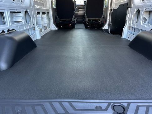 New 2026 Ford Transit 250 148 Medium Roof RWD image 12