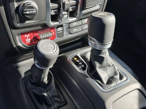 New 2026 Jeep Gladiator Mojave AWD/4WD image 19