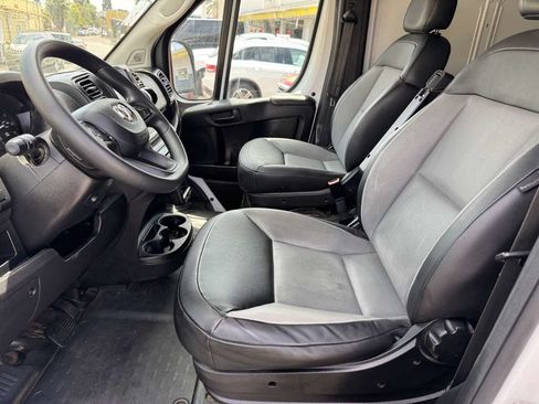 Used 2025 RAM ProMaster 2500 w/ Convenience Group FWD image 23