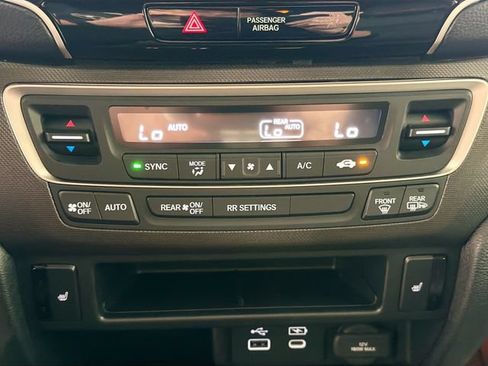 Used 2025 Honda Ridgeline TrailSport image 16