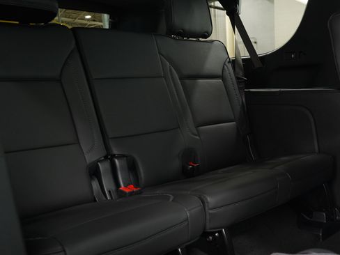 Used 2025 GMC Yukon XL Denali w/ Sun & Power Step Package AWD/4WD image 13