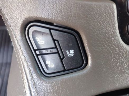 Used 2019 GMC Yukon XL Denali w/ Open Road Package image 45