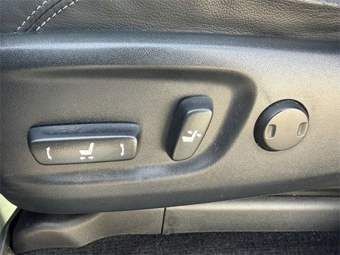 Used 2018 Toyota 4Runner Limited image 27