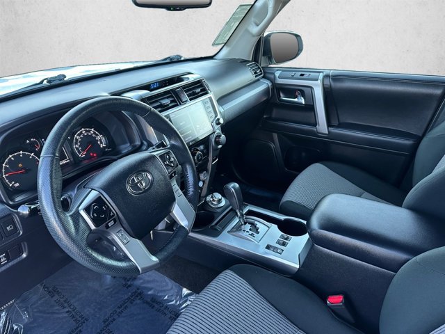 Used 2021 Toyota 4Runner SR5 AWD/4WD image 10